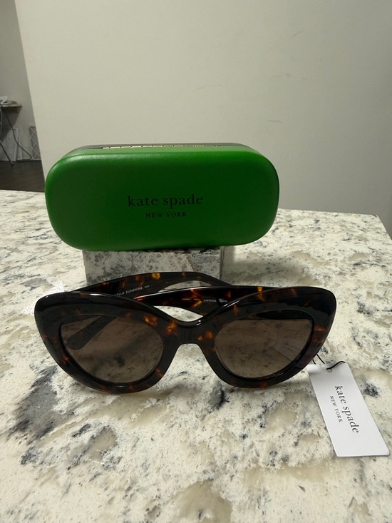 kate spade Accessories - kate spade Tortoise Shell Cat-Eye Sunglasses with Brown Lenses